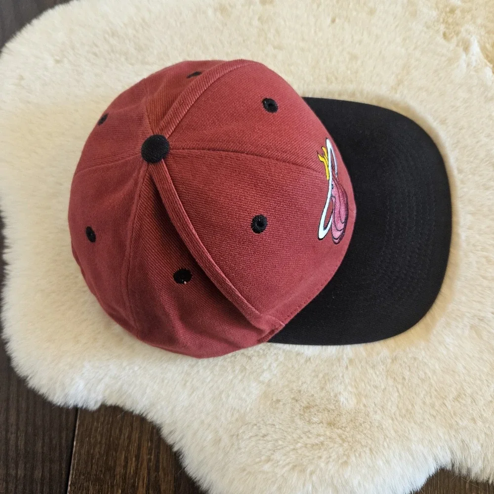 Vintage NBA Miami Heat LOGO Snapback Hat 90s Adidas NEW Red / Black